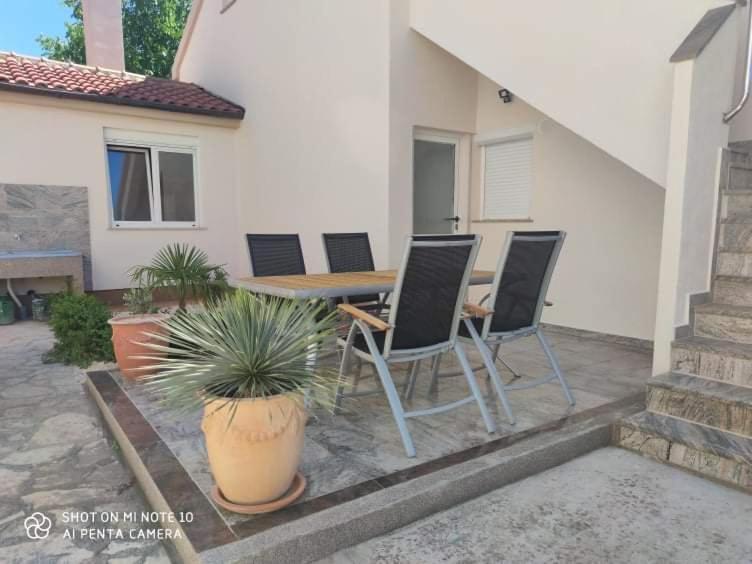 Apartments Zelic ザダル エクステリア 写真